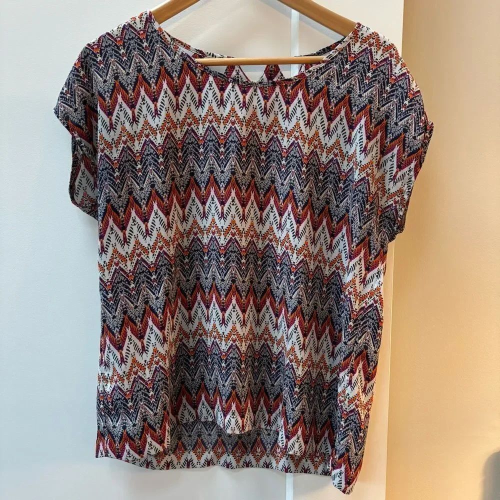 Skies are Blue colorful chevron blouse size M
